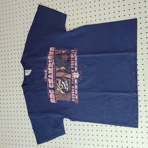 Graphic tee